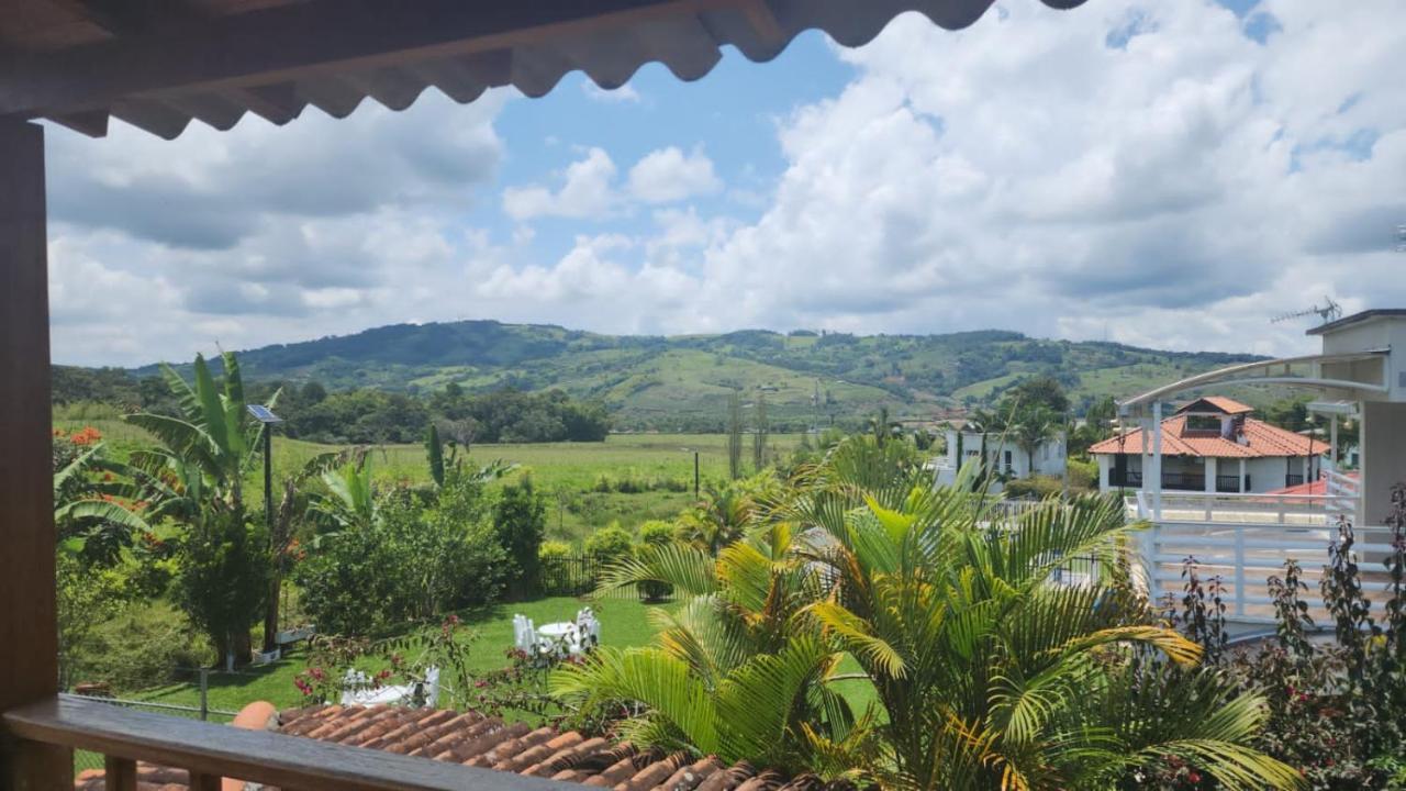 Lago Calima Villa Exterior photo